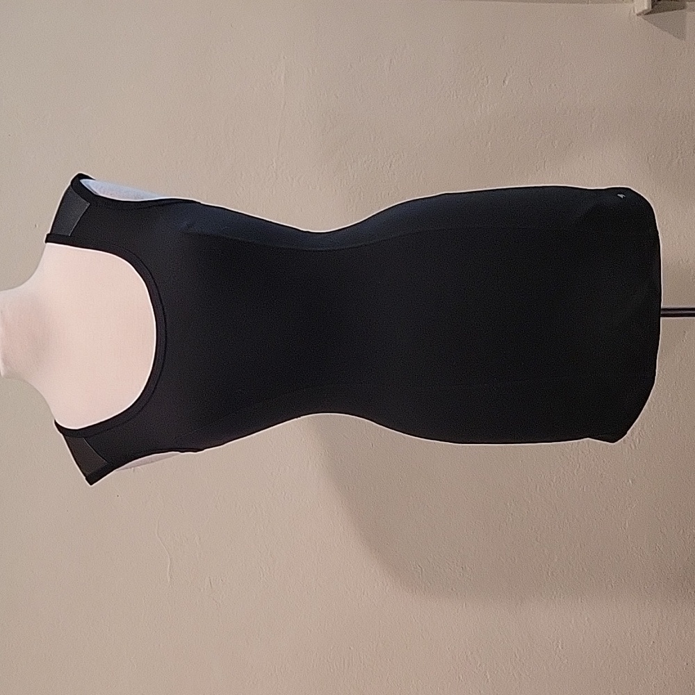 Guess dress in black